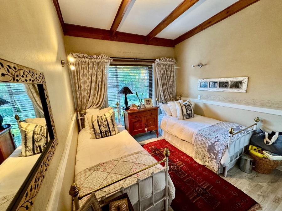 5 Bedroom Property for Sale in Van Der Hoff Park North West
